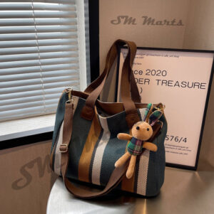 Fashionable Large Capacity, Stylish & Versatile Tote Bag for Office & Commuting
